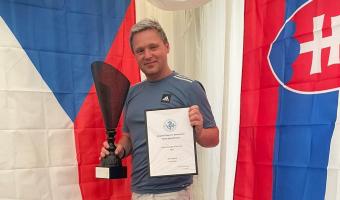 Bolton NHS caterer wins Junior Manager of the Year accolade 