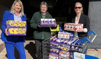 Pineapple Recruitment spreads Easter joy to Worcester foodbank 