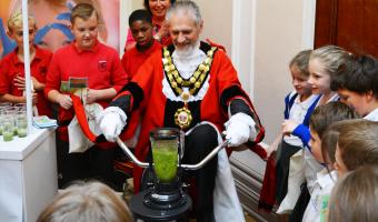 The Mayor of Richmond rides the 'smoothie bike'