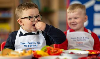 Tesco extends national Fruit & Veg for Schools programme 