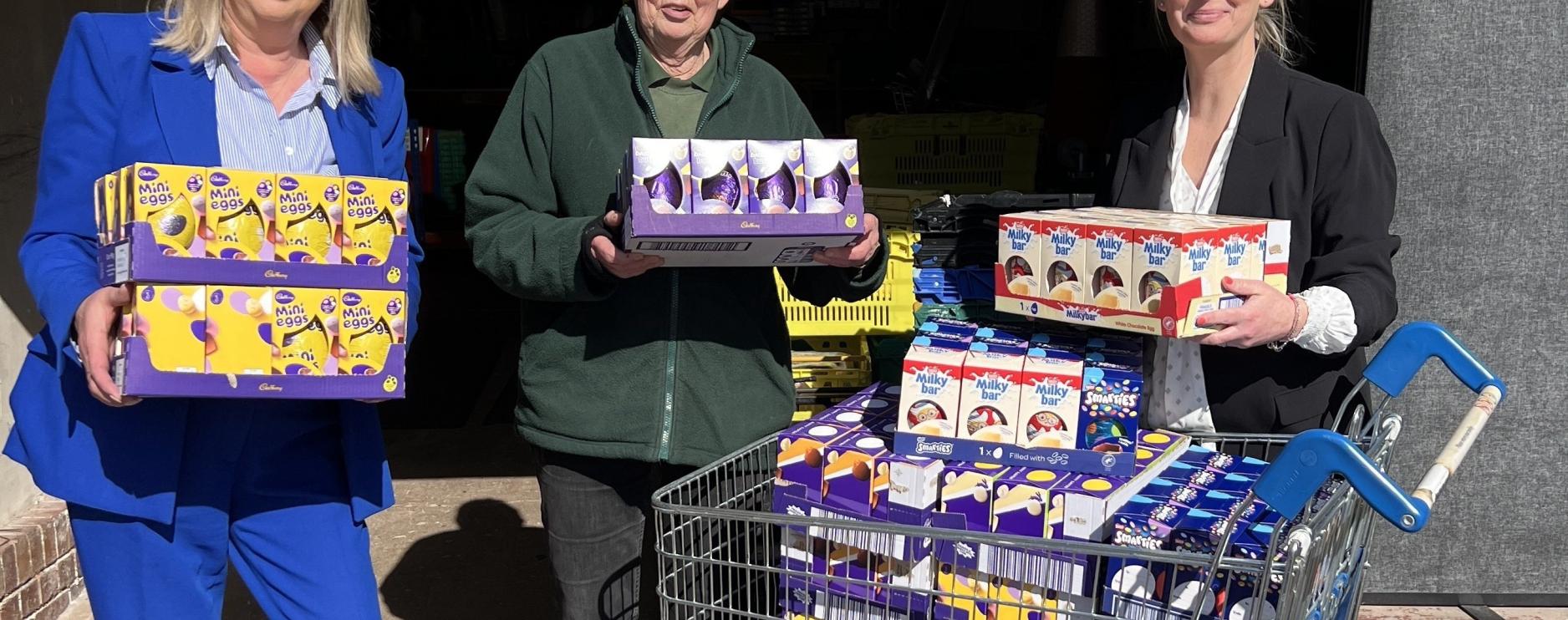 Pineapple Recruitment spreads Easter joy to Worcester foodbank 