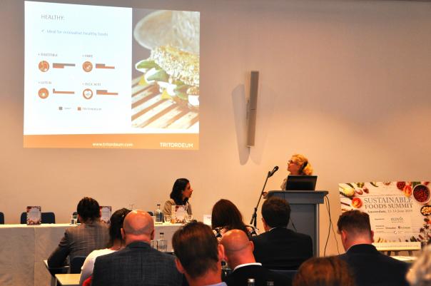 Dra. Pilar Barceló presenting Tritordeum at the Sustainable Foods Summit in Amsterdam Tritordeum, a sustainable ingredient that is making headway in Europe
