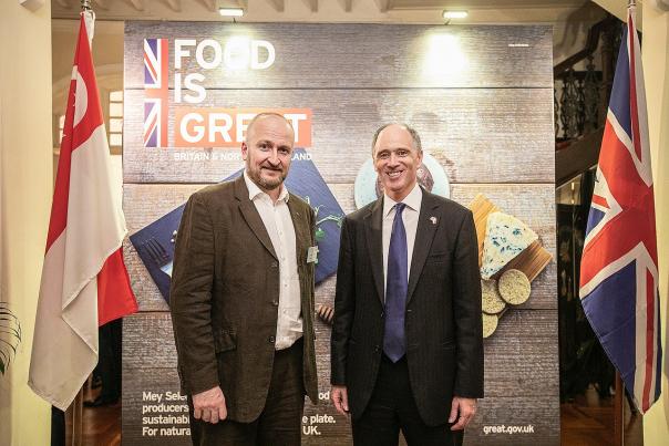 (L-R) Laurent Vernet, director of strategic engagement QMS with Scott Wightman, British High Commissioner to Singapore
