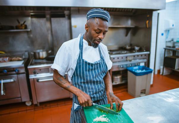 Cool Food Pro celebrates year of climate-friendly catering with Deloitte 