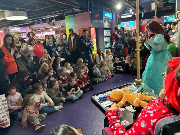 Lexington Catering supports The Genie’s Wish charity at Hamleys Lexington Catering supports The Genie’s Wish charity at Hamleys
