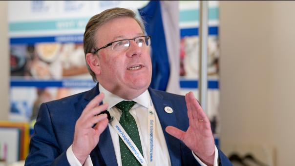 Lockhart Catering Equipment discusses NHS net zero targets with Tim Radcliffe Lockhart Catering Equipment discusses NHS net zero targets with Tim Radcliffe