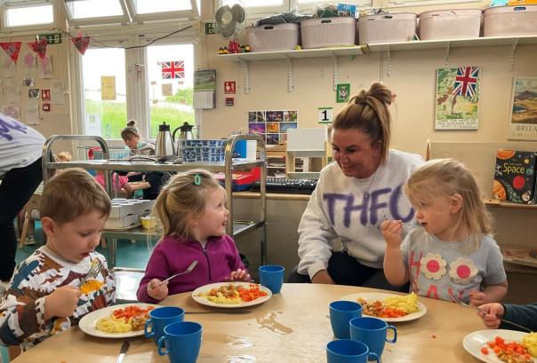 Hospital in West Yorkshire unveils new healthy children’s menu 