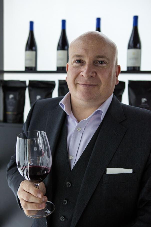 Ronan Sayburn, master sommelier