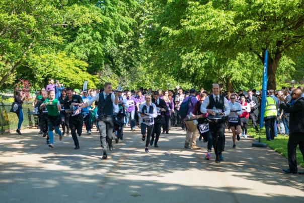 Over 300 waiters take part in National Waiters Day celebrations