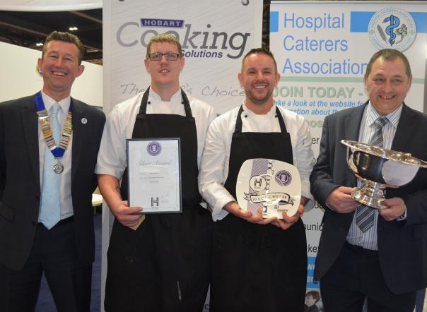 2016 winners Ian Cannon and Richard Kirton (centre)