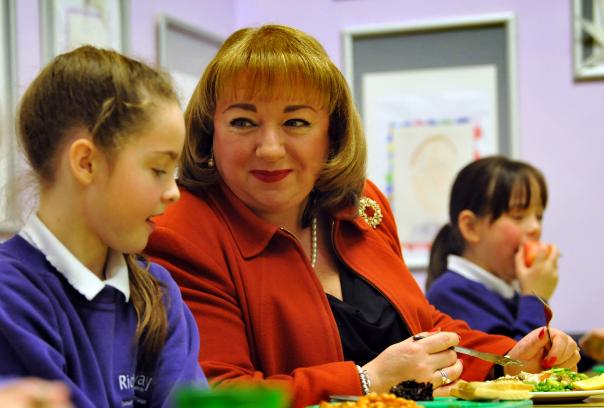 Sharon Hodgson with pupils at Ridgeway Academy Primary