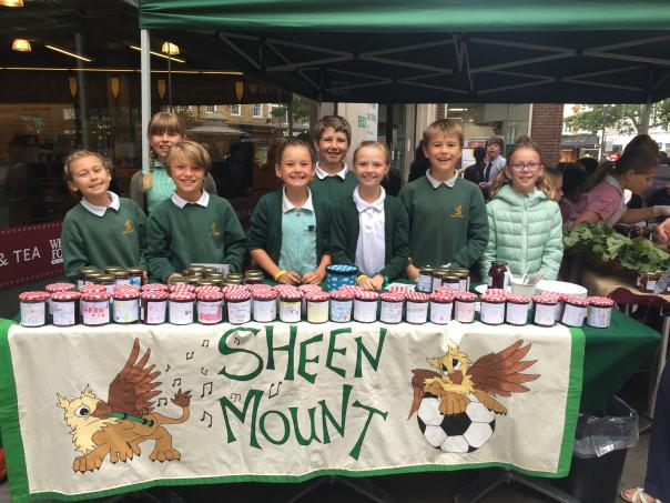 Sheen Mount (Richmond) pupils selling their chutney